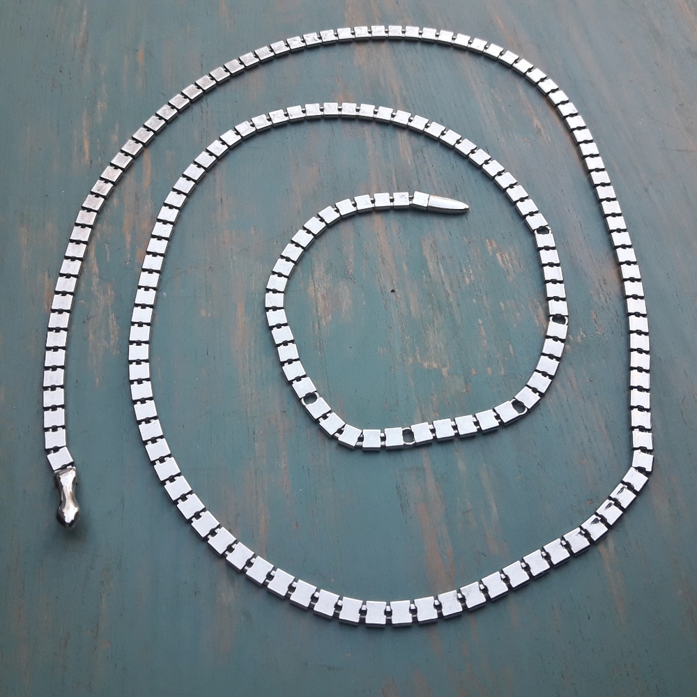 Chain Metal Belt Slinky Shiny Snaky Belt in Silvery Metal Could be Long Necklace
